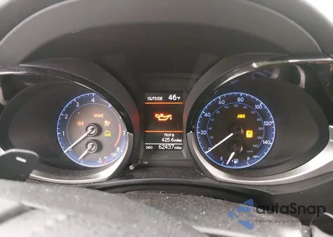 2015 Toyota Corolla S Plus из США, поврежденный, VIN 2T1BURHE8FC388207